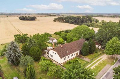 EFH mit großem Garten, Scheune und Stallungen in ruhiger Feldrandlage - unweit von Stettin