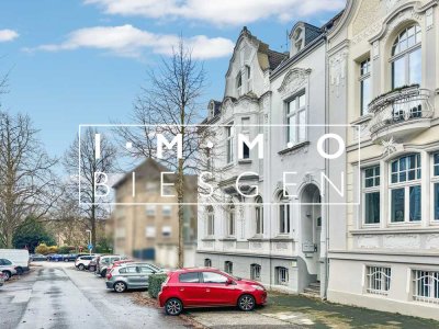 Historisches 2 Parteienhaus im Mülheimer Dichterviertel