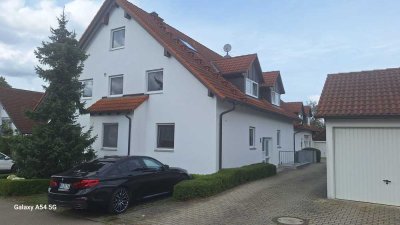 Gemütliche Maisonettewohnung sucht nettes Mieterpaar