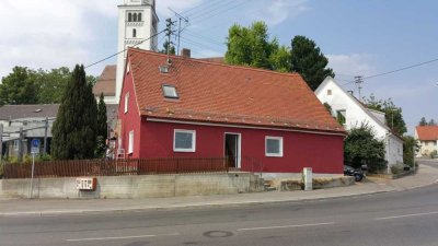 Preiswertes, gepflegtes 4,5-Raum-Einfamilienhaus in Augsburg Inningen