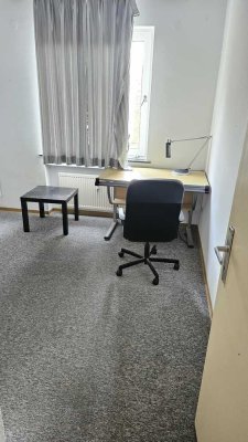 Großzügige und gepflegte Wohnung 5 Zimmer Wohnung mit 2 Badzimmer