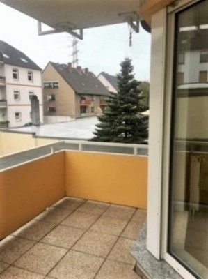 Freundliche 2- Zimmer Wohnung mit Balkon und Einbauküche in Bochum