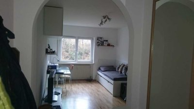 Helles und komplett möbliertes Einzimmer-Appartement in Würzburg, perfekt für Studenten