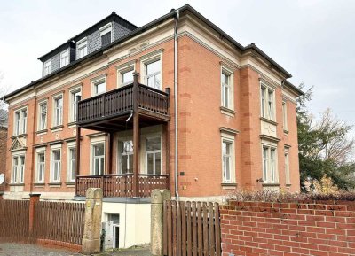 Bezugsfreie 2-Zimmer-Wohnung mit Terrasse in denkmalgeschützter Gründerzeitvilla