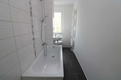 Immer auf der Sonnenseite...helle 3-RW mit Wanne & Balkon!!!