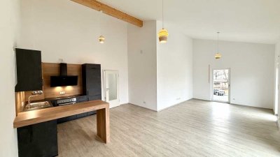 Loft-ähnliche Neubau-DG-Wohnung 3Z in Haar mit großem Balkon, Küche & unvergleichlichen Deckenhöhen