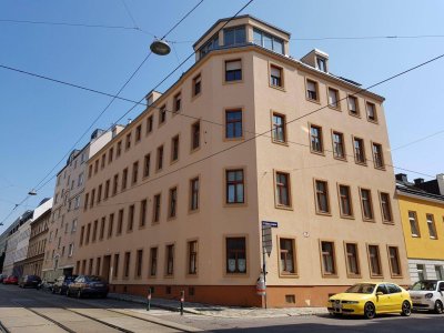 Unbefristet vermietete Wohnung im sanierten Altbau mit Lift - nähe Elterleinplatz