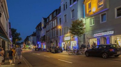 Lotter Str. /Ecke Rückertstr. mit Aufzuganlage, Einbauküche, Balkon und PKW-Stellplatz !