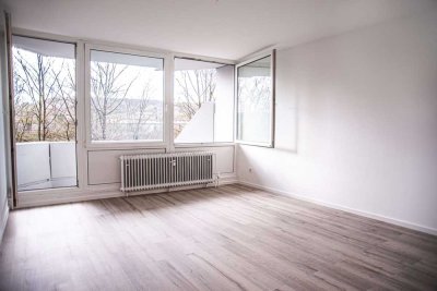 Schöne helle 3-Zimmer Wohnung mit Balkon