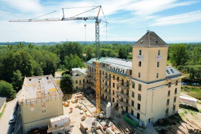 Moderne 3 - Zimmer Wohnung mit Balkon &amp; Tiefgaragenplatz – Natur &amp; Komfort vereint