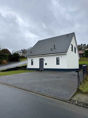 Neubau modernes Einfamilienhaus 
A3 / Grenze NRW