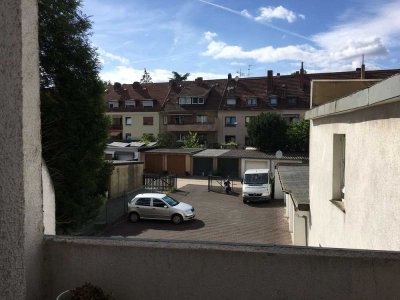 gemütliche 2-Zimmer-Wohnung mit Balkon in Saarbrücken