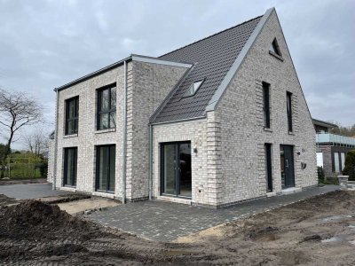 Energieeffiziente A+ Doppelhaushälfte in Quickborn-Heide