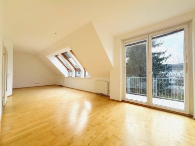 Elegante Maisonette mit Tiefgaragenstellplatz – Ruhige Hoflage mit Terrasse und Balkon!