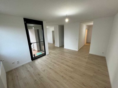 Erstbezug nach Sanierung: schöne 2,5-Zimmer-Terrassenwohnung mit EBK und Balkon in Esslingen