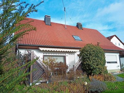 GROßZÜGIGES, GEPFLEGTES EINFAMILIENHAUS (FERTIGHAUS), ZENTRAL GELEGEN IN DINKELSCHERBEN