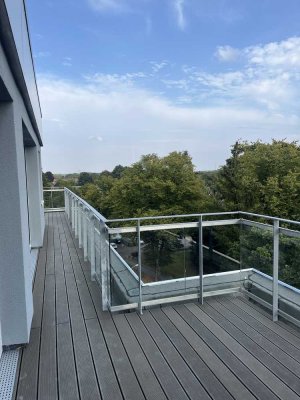 Moderne Familien-Endetage mit Weitblick