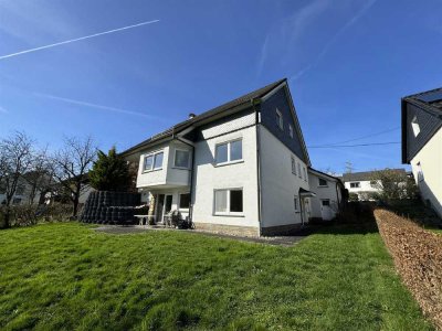 Einfamilienhaus mit Einliegerwohnung in beliebter Lage von Wiehl-Büttinghausen