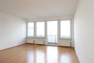 TOP 1-Zimmerwohnung + großem BALKON + bodengleiche Dusche **