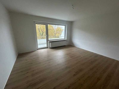 Charmante 2-Zimmer-Wohnung mit Balkon ab sofort frei - 1 KM frei