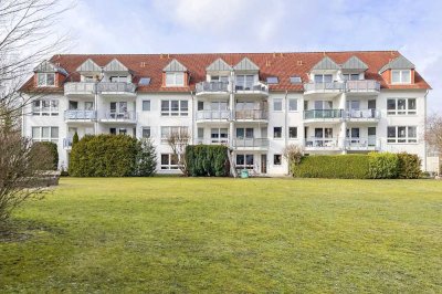 Dachgeschosswohnung im TOP-Zustand mit Tiefgaragenstellplatz in beliebter Lage nh. Bahnhof