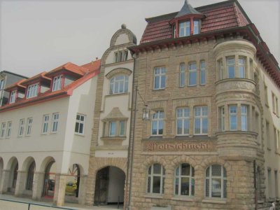 Meiningen Zentrum: 3-Zimmer-Wohnung mit Einbauküche und Aufzug