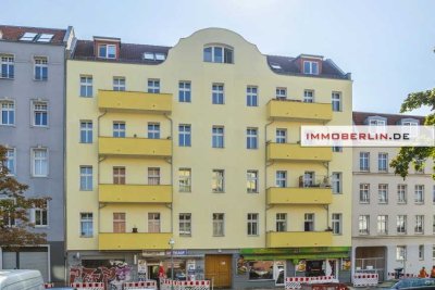 IMMOBERLIN.DE - Sehr behagliche Lage! Sympathische Dachgeschosswohnung mit ruhiger Sonnenterrasse