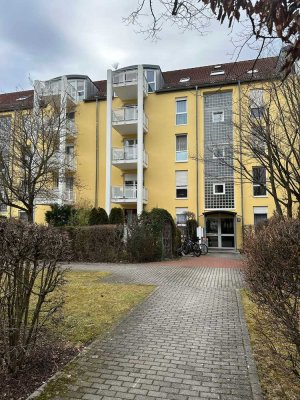 Karlsfeld bei München! Sehr schöne, helle und ruhige 2-Zimmer-Wohnung!