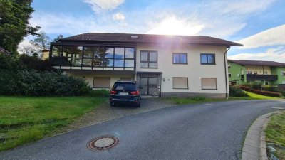 Mehrfamilienhaus in ruhiger Lage sehr hell und freundlich mit großem Garten