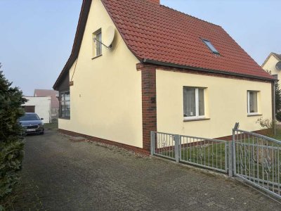 Günstiges freistehendes Einfamilienhaus in Groß Wokern