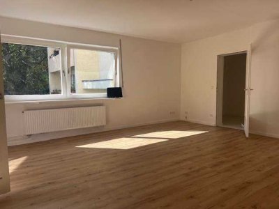 Gemütliche 2-Zimmer-Wohnung mit Balkon in Buckow – Ideal für Singles oder Paare