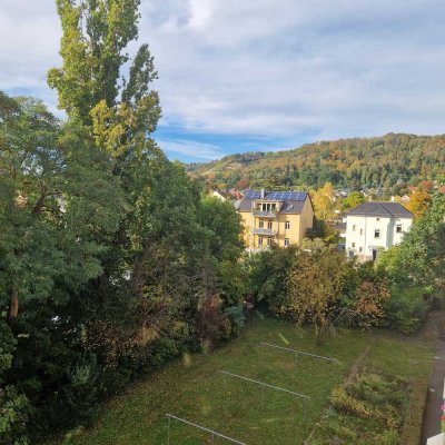 Sonnige Wohnung mit Balkon am Fuße der Weinberge!