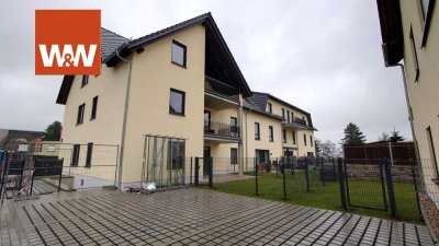 mit grüner Terrasse & Stellplatz, Moderne Eigentumswohnung am Stadtrand von Meißen