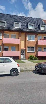 Komplett sanierte, schöne 3-Zimmer Wohnung mit Balkon