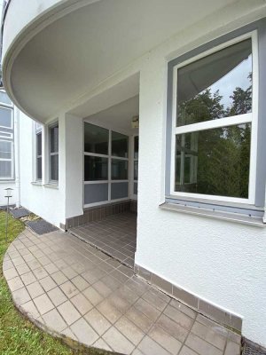 POCHERT IMMOBILIEN - Außergewöhnliche Wohnung mit Terrasse in Waldrandlage Kaiserslautern-Nähe UNI