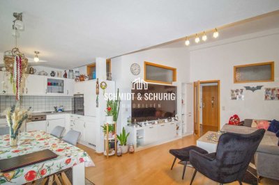 Charmante DG-Wohnung mit Balkon zu vermieten!