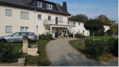 Neuwertige 3-Zimmer-OG-Wohnung mit EBK in Idstein Walsdorf