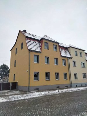 TOP NEU Maisonette-Wohnung mit Balkon, Garten und Carport