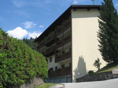 Sehr schöne 4-Zimmer-Wohnung mit Einbauküche in Mayrhofen