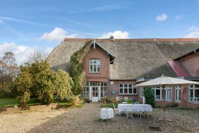 Saniertes Bauernhaus in solitärer Lage - Hofleben in Lohbarbek nordwestlich von Hamburg