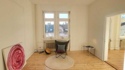 Kernsanierte 3-Zimmer-ALTBAU-Etage mit großer Wohnküche