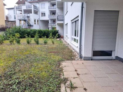 "Gut geschnittene 2-Zi.-EG-Wohnung mit eigenem Garten in zentraler Lage von Stuttgart-Bad Cannstatt"