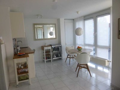 Helles, schönes 1,5 Zi -Appartement: nur an Einzelperson, 18 Monate ab 01.05.2025 (Warmmiete 970 €)