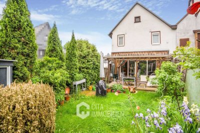 Sofort Bezugsbereit! Gemütliches Einfamilienhaus mit Garten und Carport in Weilmünster im Taunus