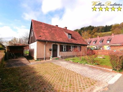 Sanierungsbedürftiges Wohnhaus mit ebenerdigen Garten