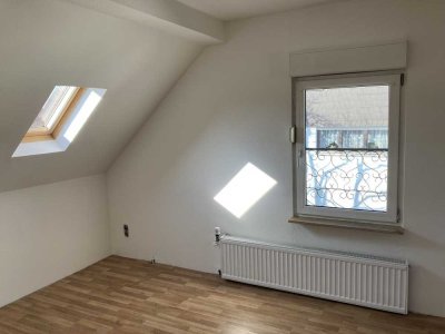 Attraktive helle 3-Zimmer-Dachgeschosswohnung in Nidda