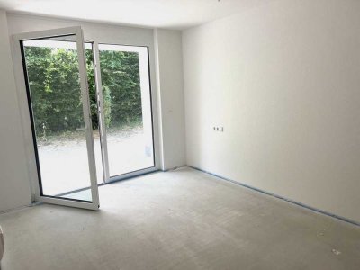 Zuhause alt werden: 2-Zimmer-Wohnung mit Westterrasse & Garten - mit Betreuung *Reserviert*