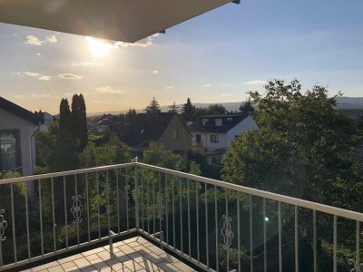 Bestlage am Budenheimer Wald / Helle 3-Zimmer Wohnung mit Balkon und Garage