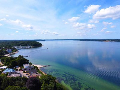 Ruhige Lage! Renovierte 4-Zi.- Dachgeschosswhg. in direkter Strandnähe!