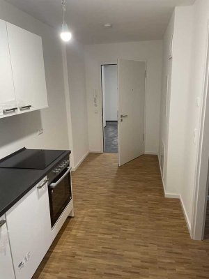 Komplett sanierte 32 m² Wohnung mit neuer Einbauküche im Klinikviertel